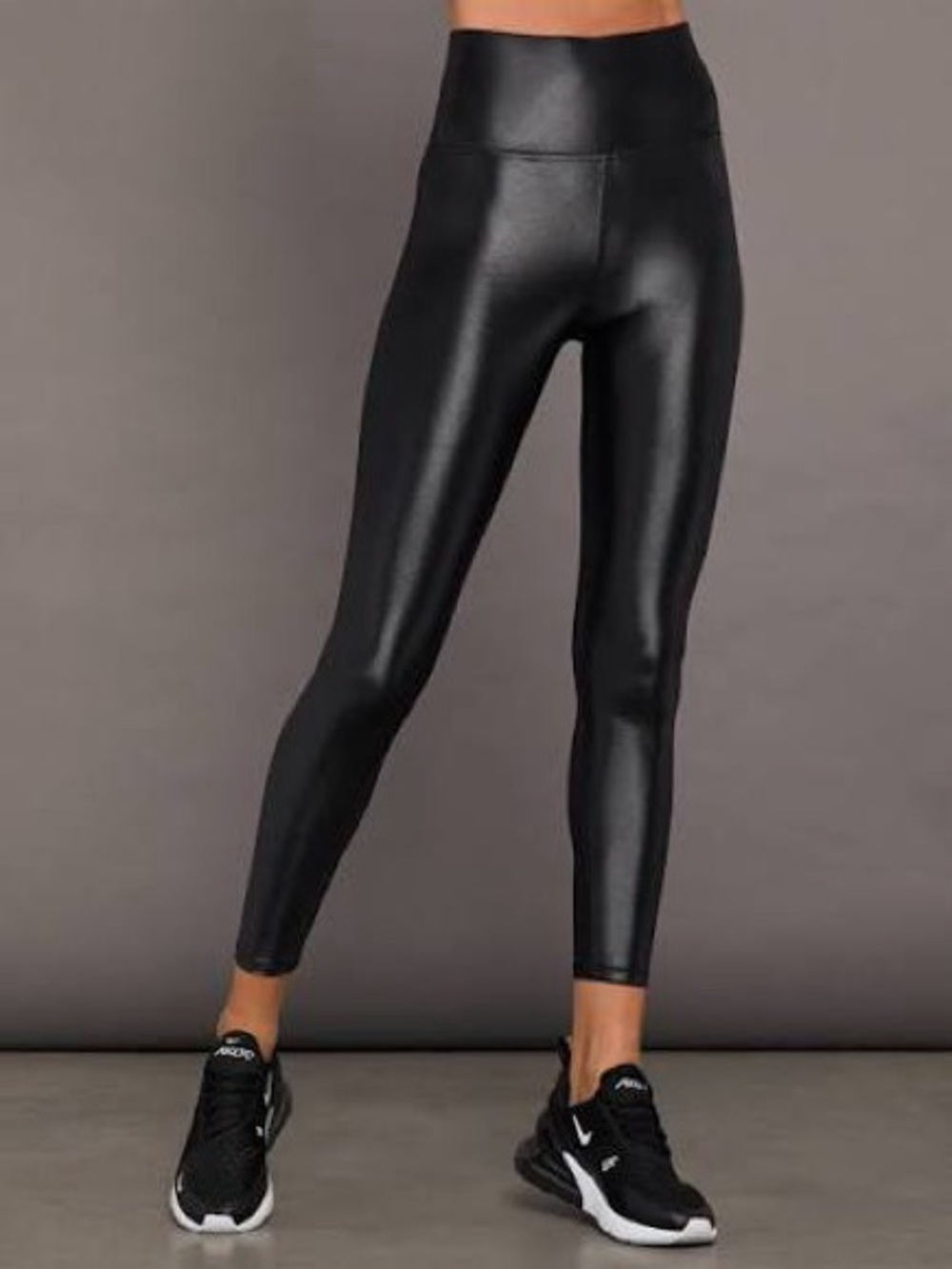Carbon38 Shiny Black Leggings